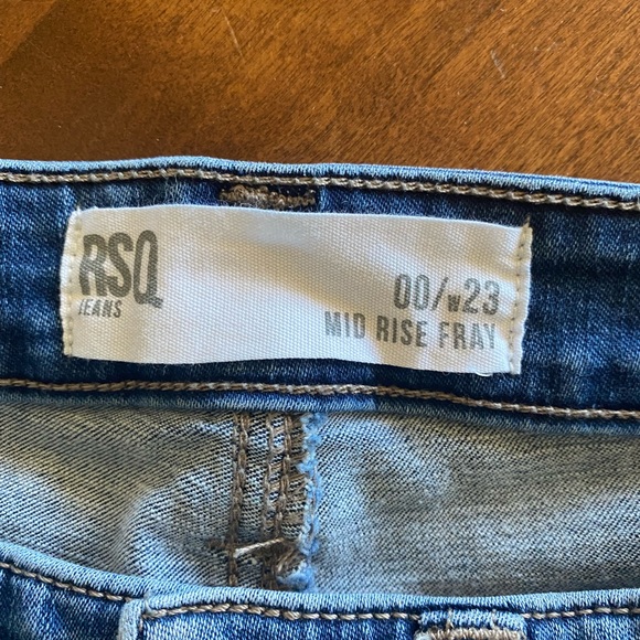 Denim Shorts 00 - Picture 2 of 3